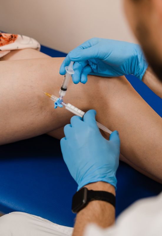 Tratamento para varizes com espuma - Dra Lara Rech Poltronieri