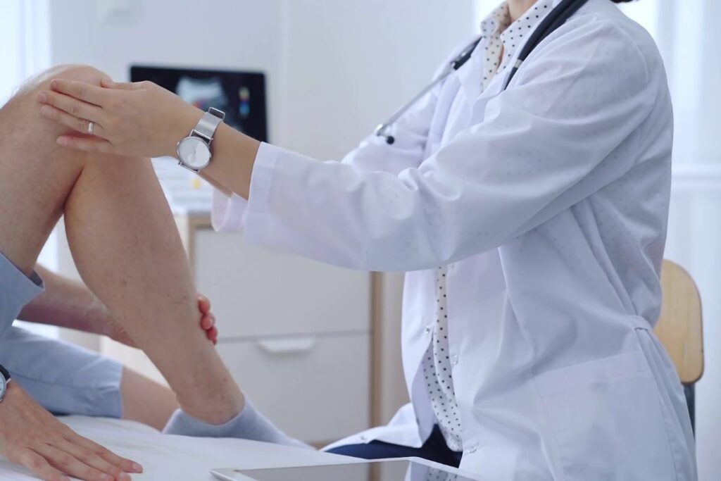 Qual medico que cuida das varizes? 1 medico que cuida das varizes medico que cuida das varizes