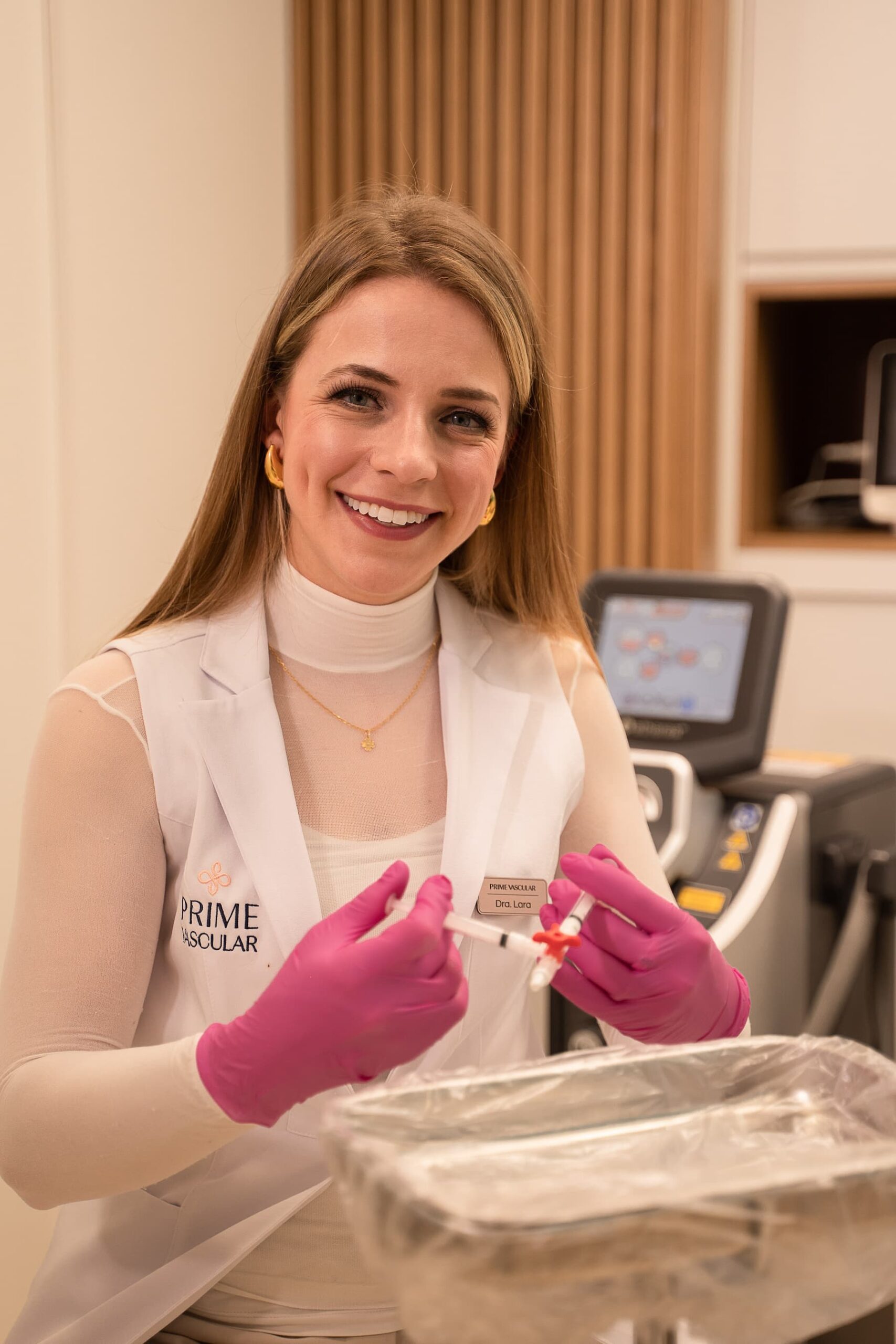 Tratamento de Espuma para Varizes: benefícios e resultados 3 microvarizes Tratamento de Espuma para Varizes beneficios e resultados scaled microvarizes